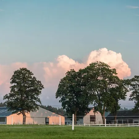Noce I Dnie Üdülőpark Postołowo